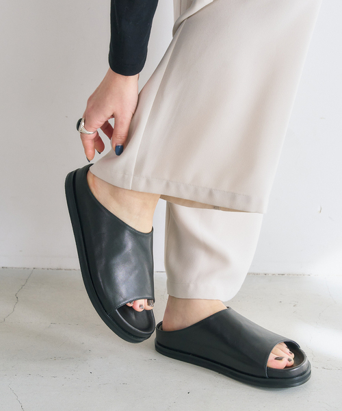 LE TALON（ルタロン）の「レザーハイバンプクロッグ（サンダル・レディース・ブラック系その他/ベージュ・SMALL/MEDIUM/LARGE/X-LARGE）」の12枚目の写真