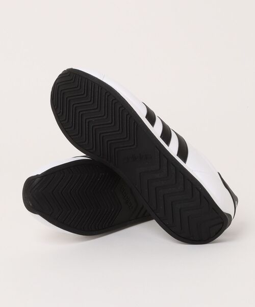 adidas(アディダス)の「【adidas】RUNVISTA M(スニーカー・メンズ・ホワイト×ブラック・26.0cm/26.5cm/27.0cm/27.5cm/28.0cm/29.0cm)」の3枚目の写真