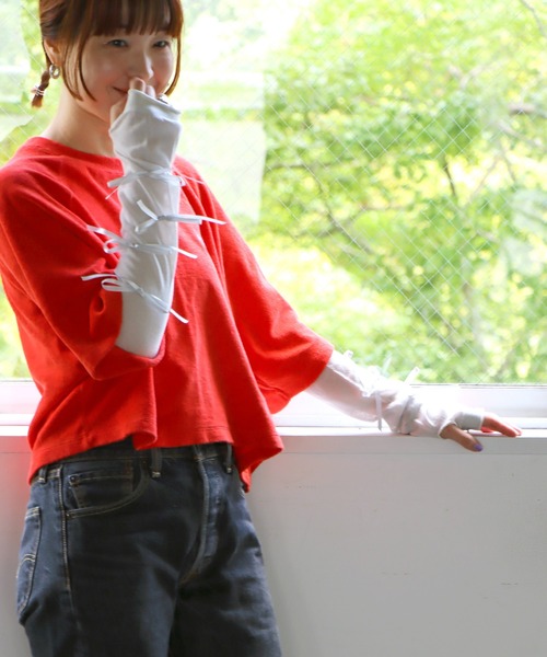 KIVISDOU（キビスドウ）の「リボン＆リボン ＵＶカット アームカバー（アームカバー・レディース・イエロー/ライトグレー/ブルー/ブラック・F）」の7枚目の写真