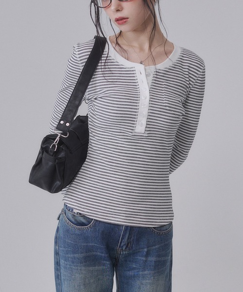ENVYM(アンビー)の「ヘンリーネックボーダー 長袖Tシャツ【2026秋冬新色】【サイズ展開あり】(Tシャツ/カットソー・レディース・グレー/ピンク/ブラック/ホワイト/ブラウン・FREE/MEDIUM)」の10枚目の写真