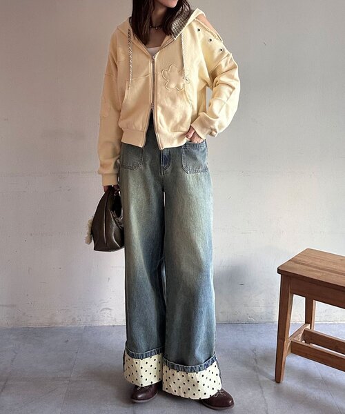 CIAOPANIC（チャオパニック）の「ショルダースリットハトメワッペンジップパーカー（パーカー・レディース・グレー/イエロー/ネイビー・ONE SIZE）」の18枚目の写真