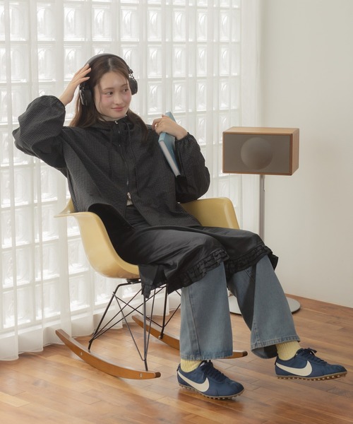 HEILIS(ヘイリス)の「【新色追加】【Chel select】ノルディックチェックジャンパー / ブラック カーキ ファスナー フーディー ダブルジップ アウター ジャケット ブルゾン トップス シティガール ガーリー 韓国 ノームコア ストリート カジュアル カーキグレー グレー 夏服 春服 秋服 冬服 チェック柄 軽量 冷房対策 羽織 UV対策 紫外線対策(ブルゾン・レディース・ブラック・FREE)」の13枚目の写真
