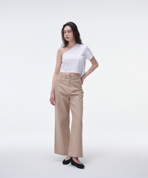 OEUVA(ウーヴァ)の「ベージストレートパンツ(その他パンツ・レディース・その他・1/2/3/0)」の1枚目の写真