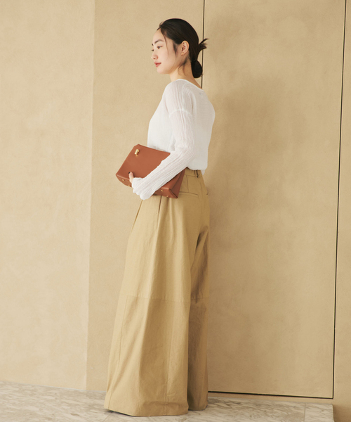 plage(プラージュ)の「《WEB限定追加》LES ATELIERS FRANCAIS DE CONFECTION 別注 T-ブラウス(シャツ/ブラウス・レディース・ホワイト/ナチュラル/ブラック・FREE)」の18枚目の写真