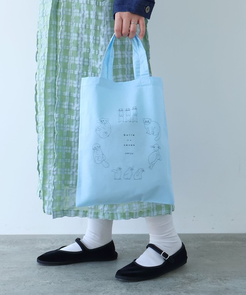 bulle de savon（ビュルデサボン）の「△別注 どうぶつ刺繍柄bag（トートバッグ・レディース・サックスブルー・FREE）」の4枚目の写真