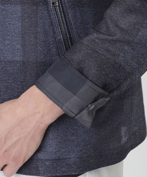 BLACK LABEL CRESTBRIDGE(ブラックレーベル・クレストブリッジ)の「シャドーチェックカラミライダースブルゾン(ブルゾン・メンズ・グレー系その他/ブルー・L/XL/M)」の15枚目の写真
