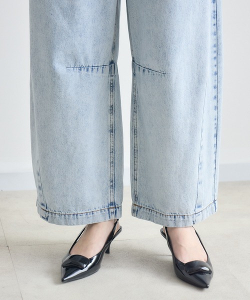 Paradise Picnic（パラダイスピクニック）の「CYAN タックケミカルワイドパンツ（デニムパンツ・レディース・その他1/ブルー/ブラック・MEDIUM/SMALL）」の16枚目の写真