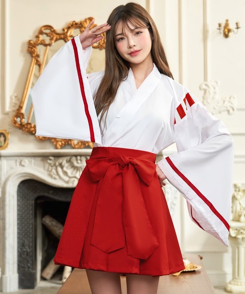 LunaBelle(ルナベル)の「【和装コスプレ2点セット】巫女 ショート丈(コスチューム/パーティーグッズ・レディース・ホワイト×レッド・2L)」の1枚目の写真