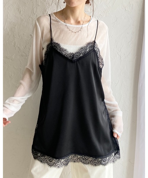 She's Closet（シーズクローゼット）の「ロング丈 サイドスリット 裾 サテンレースキャミソール（キャミソール・レディース・ブラック/アイボリー・FREE）」の20枚目の写真