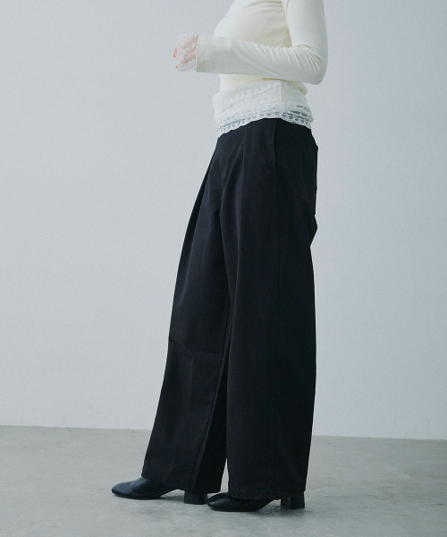Mirette（ミレット）の「アクセントコード付き タックワイドパンツ / Accent Cord Wide Tuck Pants（スラックス・レディース・ナチュラル/ブラック・MEDIUM/LARGE）」の6枚目の写真
