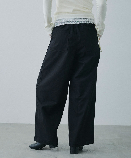 Mirette（ミレット）の「アクセントコード付き タックワイドパンツ / Accent Cord Wide Tuck Pants（スラックス・レディース・ナチュラル/ブラック・MEDIUM/LARGE）」の7枚目の写真