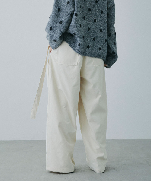 Mirette（ミレット）の「アクセントコード付き タックワイドパンツ / Accent Cord Wide Tuck Pants（スラックス・レディース・ナチュラル/ブラック・MEDIUM/LARGE）」の21枚目の写真
