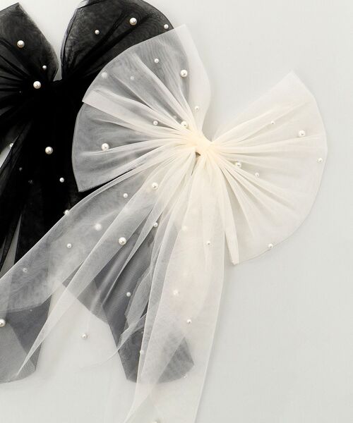 MAJESTIC LEGON（マジェスティックレゴン）の「パールチュールリボンバレッタ（バレッタ/ヘアクリップ・レディース・ブラック/アイボリー・FREE）」の13枚目の写真