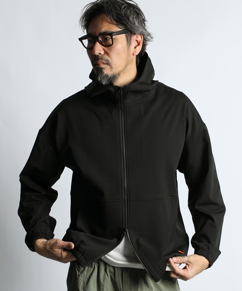 The DUFFER of ST.GEORGE（ザダファーオブセントジョージ）の「[360° THE CIRCLE STRETCH] BY WONDER SHAPE：セットアップ対応 サークルストレッチ ジップパーカー / ワンダーシェイプ / 速乾 軽量 / ライトアウター（その他アウター・メンズ・ネイビー/ブラック・MEDIUM/SMALL/X-LARGE/LARGE）」の3枚目の写真