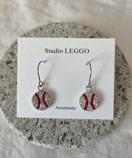 CERCA(チェルカ)の「Studio LEGGO/野球ボールデザインピアス(ピアス(両耳用)・レディース・D/B/C/A・FREE)」の2枚目の写真