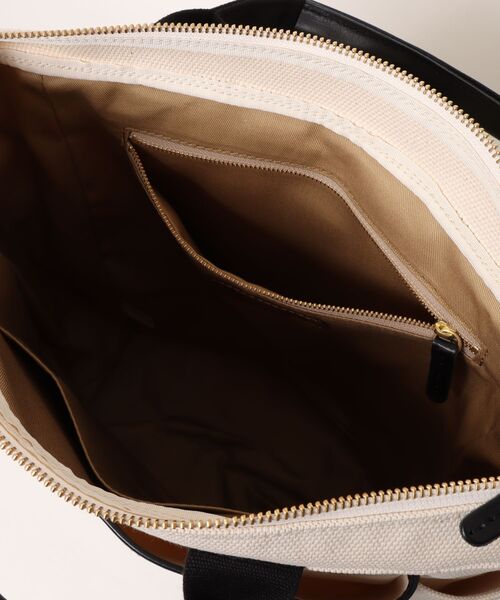 CLEDRAN（クレドラン）の「【充実のポケット配置】CL3972 GRAN SQUARE RUCK SACK（バックパック/リュック・レディース・ブラック/オリーブ/ベージュ/アイボリー・FREE）」の21枚目の写真