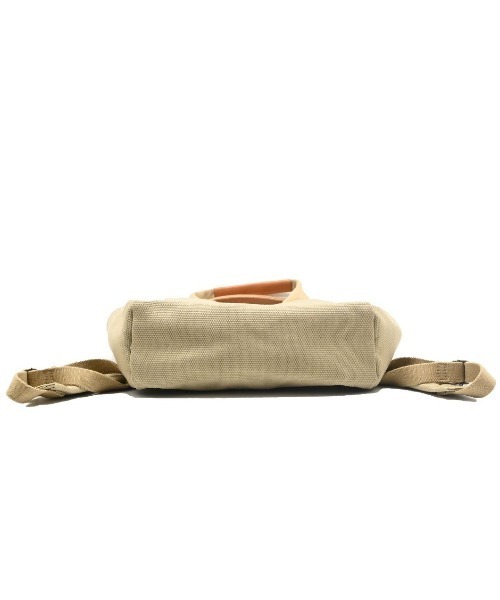 CLEDRAN（クレドラン）の「【充実のポケット配置】CL3972 GRAN SQUARE RUCK SACK（バックパック/リュック・レディース・ブラック/オリーブ/ベージュ/アイボリー・FREE）」の10枚目の写真
