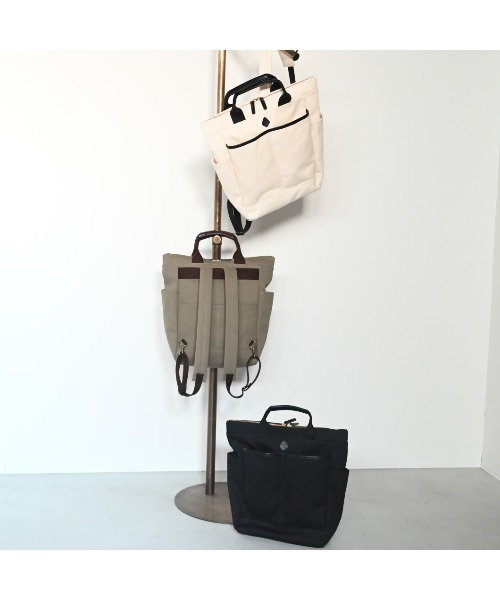 CLEDRAN（クレドラン）の「【充実のポケット配置】CL3972 GRAN SQUARE RUCK SACK（バックパック/リュック・レディース・ブラック/オリーブ/ベージュ/アイボリー・FREE）」の18枚目の写真