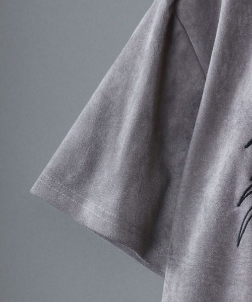 SITRY(シトリー)の「Street Style Fake Suede T-Shirt/ストリートスタイル フェイクスエード 半袖Tシャツ レディース メンズ(Tシャツ/カットソー・メンズ・チャコール/グレー系その他2/グレー/グレー系その他/ピンク/ライトグレー・S/L/M)」の15枚目の写真