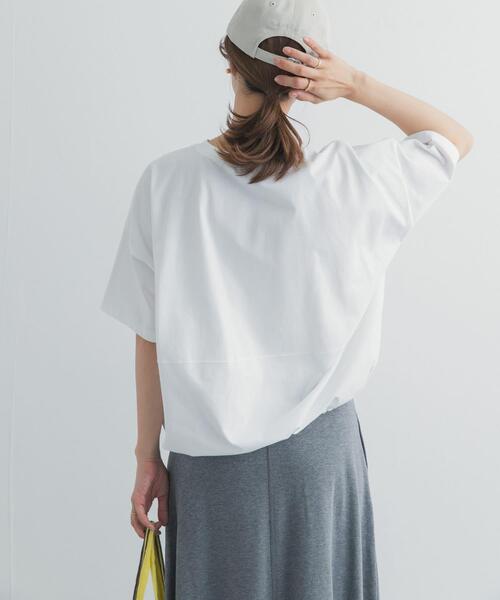 URBAN RESEARCH DOORS（アーバンリサーチドアーズ）の「ヘムドロストプルオーバー（Tシャツ/カットソー・レディース・ライトベージュ/オフホワイト/ブルー/チャコールグレー・FREE）」の7枚目の写真