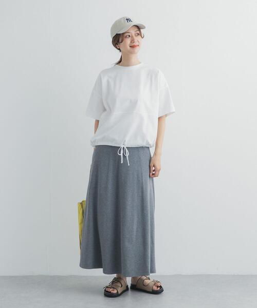 URBAN RESEARCH DOORS（アーバンリサーチドアーズ）の「ヘムドロストプルオーバー（Tシャツ/カットソー・レディース・ライトベージュ/オフホワイト/ブルー/チャコールグレー・FREE）」の11枚目の写真