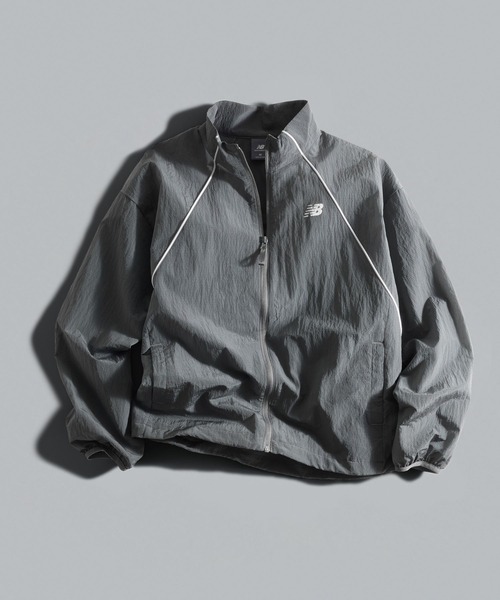 NEW BALANCE(ニューバランス)の「スポーツレガシージャケット(ナイロンジャケット・レディース・ダークグレー・SMALL/MEDIUM/LARGE/X-LARGE)」の13枚目の写真
