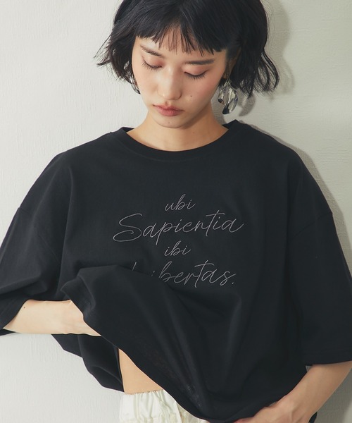 ANOTHER S(アナザーエス)の「刺繍ロゴTシャツ(Tシャツ/カットソー・レディース・オフホワイト/ブラック・M)」の10枚目の写真