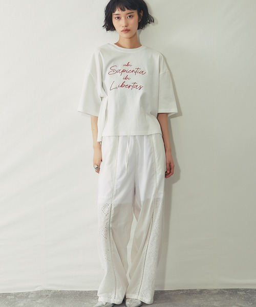 ANOTHER S(アナザーエス)の「刺繍ロゴTシャツ(Tシャツ/カットソー・レディース・オフホワイト/ブラック・M)」の15枚目の写真