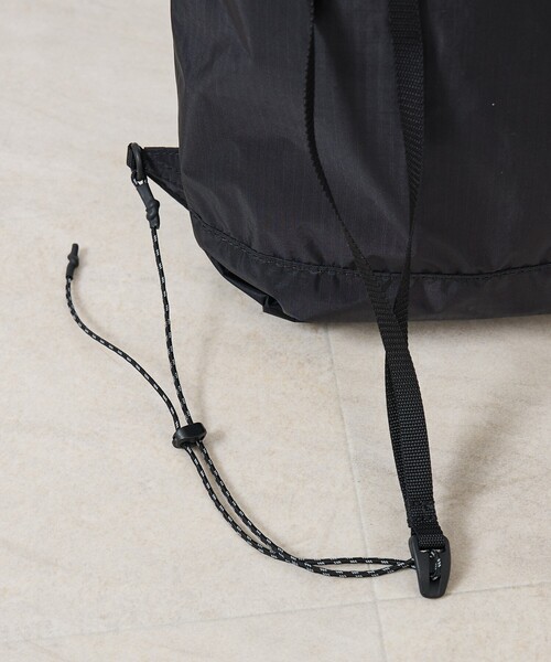 NANGA(ナンガ)の「【NANGA/ナンガ】 Fibermax TUL KNAPSACK /ナップサック/N2610-3M018Z(バックパック/リュック・メンズ・グレー/ブラック・フリー)」の7枚目の写真