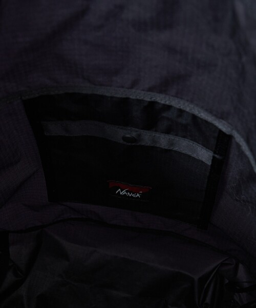 NANGA(ナンガ)の「【NANGA/ナンガ】 Fibermax TUL KNAPSACK /ナップサック/N2610-3M018Z(バックパック/リュック・メンズ・グレー/ブラック・フリー)」の12枚目の写真