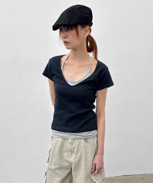 BLACKUP（ブラックアップ）の「[MADE] ダーツビーディープVネック半袖Tシャツ（Tシャツ/カットソー・レディース・ブルーグリーン/ブラック/ネイビー/グレー/クリーム・FREE）」の5枚目の写真