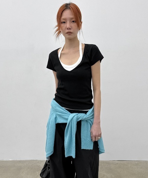 BLACKUP（ブラックアップ）の「[MADE] ダーツビーディープVネック半袖Tシャツ（Tシャツ/カットソー・レディース・ブルーグリーン/ブラック/ネイビー/グレー/クリーム・FREE）」の8枚目の写真
