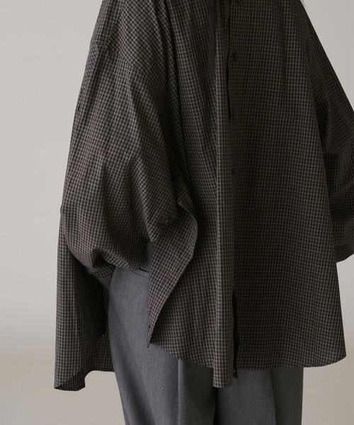 INSCRIRE（アンスクリア）の「【INSCRIRE/アンスクリア】Coton Check Cape Shirt/コットンチェックケープシャツ（シャツ/ブラウス・レディース・ブラック・1）」の2枚目の写真