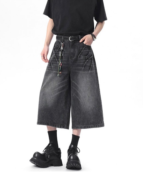 neos(ネオス)の「【neos】ユニセックス ハイブリーチ ウォッシュ ルーズ ハーフ ワイド デニム パンツ メンズ レディース(デニムパンツ・メンズ・ブルー/ブラック・MEDIUM/LARGE/X-LARGE)」の7枚目の写真