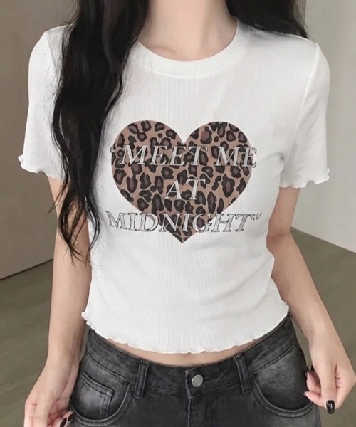Teem Store(チームストア)の「レオパードハート コンパクトフリルTシャツ(Tシャツ/カットソー・レディース・ホワイト/モカ/ブラック・F)」の1枚目の写真