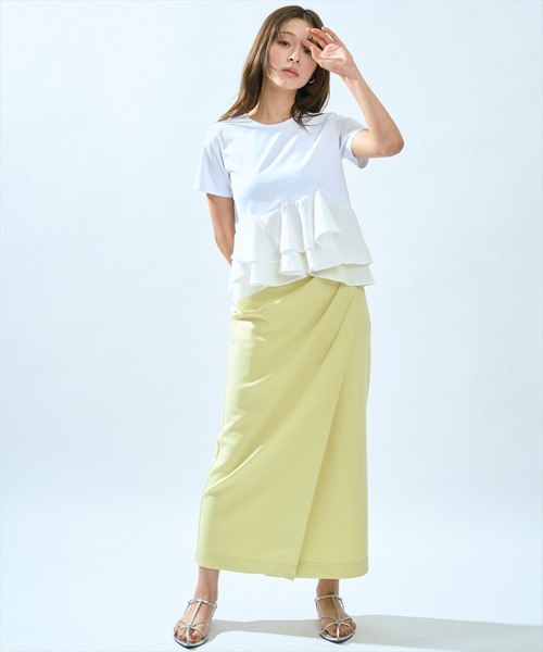 AND COUTURE(アンドクチュール)の「ハイストレッチタックストレートスカート(スカート・レディース・イエロー/チャコールグレー・SMALL/MEDIUM)」の15枚目の写真