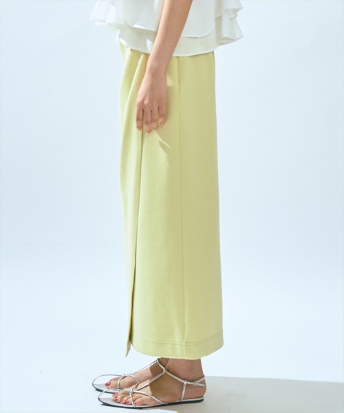 AND COUTURE(アンドクチュール)の「ハイストレッチタックストレートスカート(スカート・レディース・イエロー/チャコールグレー・SMALL/MEDIUM)」の19枚目の写真