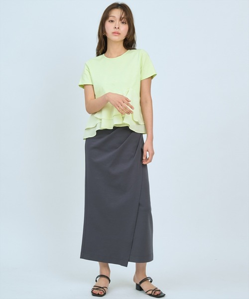 AND COUTURE(アンドクチュール)の「ハイストレッチタックストレートスカート(スカート・レディース・イエロー/チャコールグレー・SMALL/MEDIUM)」の14枚目の写真