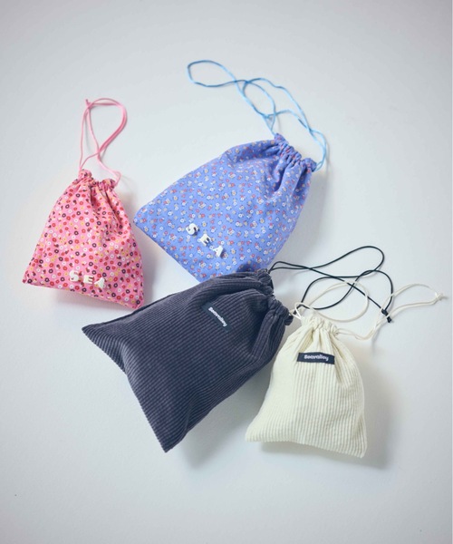 SEA(シー)の「リバーシブルバッグ S(クラッチバッグ・レディース・ピンク/ホワイト/チャコールグレー/ブルー・ONE SIZE)」の5枚目の写真