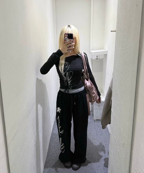 SCHISM INDUCING(スキズムインデューシング)の「ASSYMETRIC SHIRRED TOP BLACK(Tシャツ/カットソー・レディース・その他・FREE)」の2枚目の写真