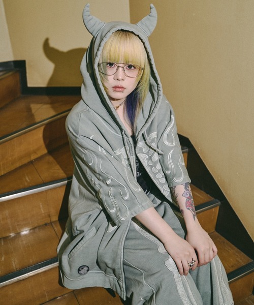 GALFY（ガルフィー）の「【GALFY】骨が見えしドルマン / 【ガルフィー】スケルトンつの付き半袖ジップパーカー（パーカー・メンズ・ライトグレー/ホワイト/チャコール・L/XL）」の20枚目の写真
