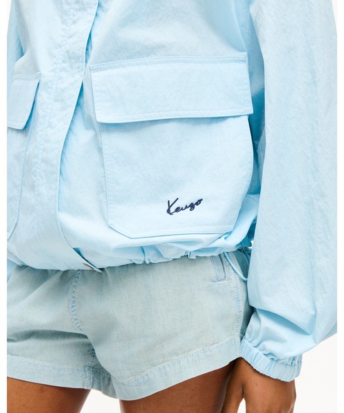 KENZO(ケンゾー)の「'KENZO Signature' ショート ウインドブレーカー(その他アウター・レディース・ブルー系その他・MEDIUM/X-SMALL/SMALL)」の4枚目の写真