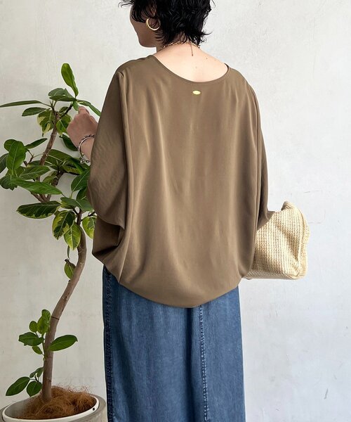 un dix cors(アンディコール)の「ワッシャーストレッチプルオーバー(シャツ/ブラウス・レディース・ブラック/モカ/チャコールグレー・FREE)」の14枚目の写真