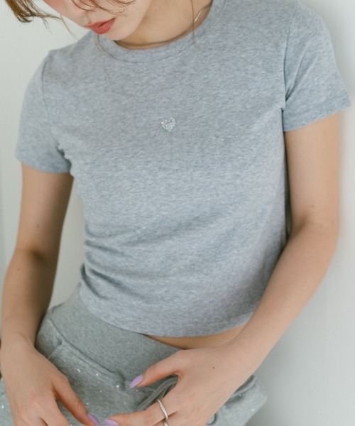 VANNIE U(ヴァニーユー)の「ハートストーンコンパクトTシャツ(Tシャツ/カットソー・レディース・ブラック/ホワイト/グレー・FREE)」の3枚目の写真