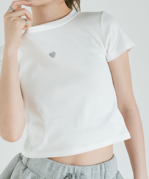 VANNIE U(ヴァニーユー)の「ハートストーンコンパクトTシャツ(Tシャツ/カットソー・レディース・ブラック/ホワイト/グレー・FREE)」の11枚目の写真