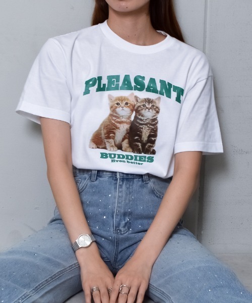 MODISH GAZE(モディシュガゼ)の「アニマルプリントTシャツ CATプリント(Tシャツ/カットソー・メンズ・オートミール/ブラック/ネイビー/ホワイト・LARGE/X-LARGE/MEDIUM)」の2枚目の写真