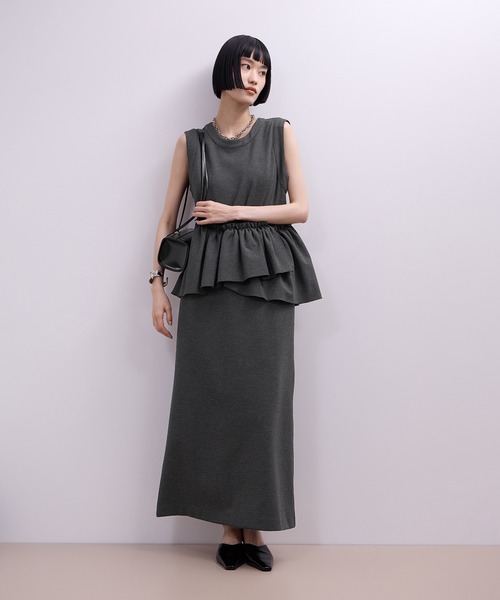 ADAM ET ROPE'（アダムエロペ）の「【WEB限定】ペプラムロングワンピース（ワンピース・レディース・チャコールグレー/ブラウン/ブラック・FREE）」の7枚目の写真