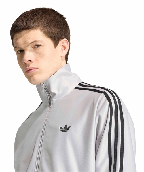 adidas(アディダス)の「adidas FIREBIRD METALLIC TRACK TOP / アディダス ファイヤーバード メタリック トラックトップ(ジャージ・メンズ・グレー・L/M/S/3XL/XXL/XL)」の2枚目の写真
