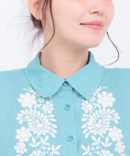 チチカカ(チチカカ)の「Rico ペイスリーフロル刺繍フレアシャツ(シャツ/ブラウス・レディース・ブラック/ライトブルー/アイボリー・FREE)」の14枚目の写真