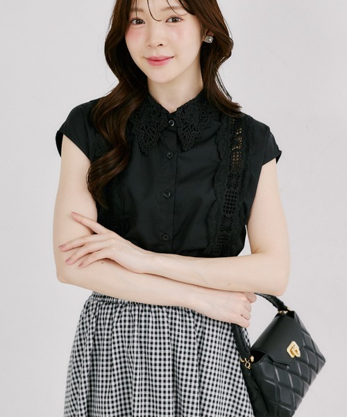 tocco closet（トッコ　クローゼット）の「【ZOZO限定】フラワーレース襟ノースリブラウス（シャツ/ブラウス・レディース・ブラック/ストライプ/ホワイト・M）」の3枚目の写真
